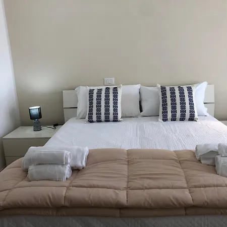 Hotel Thalassa & *