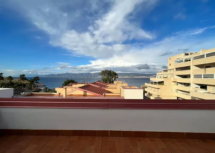 Ξενοδοχείο Thalassa Panoramic *